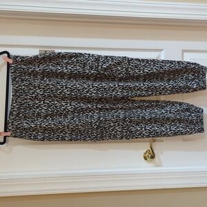 NWT Forever 21 cargo sweatpants SZ L